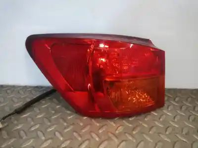 Peça sobressalente para automóvel em segunda mão farolim traseiro esquerdo por lexus is200 (ds2/is2) 2.2 d-cat referências oem iam 
