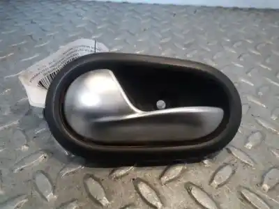 Peça sobressalente para automóvel em segunda mão puxador interior traseiro esquerdo por dacia sandero stepway referências oem iam 806718771r