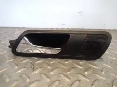 Peça sobressalente para automóvel em segunda mão puxador interior traseiro esquerdo por volkswagen passat berlina (3c2) 2.0 tdi referências oem iam 3c4839113