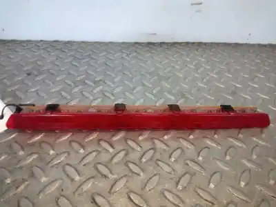 Second-hand car spare part central brake light for bmw serie 7 (e65/e66) 3.0 turbodiesel cat oem iam references 