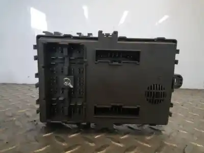 Second-hand car spare part fuse box unit for chevrolet aveo 1.2 cat oem iam references 95977258  