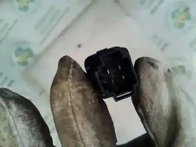 Автозапчасти б/у переключатель топливного бака за seat leon (1m1) 1.8 20v ссылки oem iam 