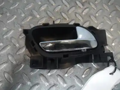 Peça sobressalente para automóvel em segunda mão puxador interior traseiro direito por citroen c4 picasso 2.0 hdi fap referências oem iam 9144a5