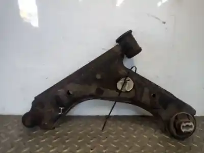Pezzo di ricambio per auto di seconda mano braccio di sospensione anteriore sinistro inferiore per peugeot bipper 1.4 hdi riferimenti oem iam 3520y4