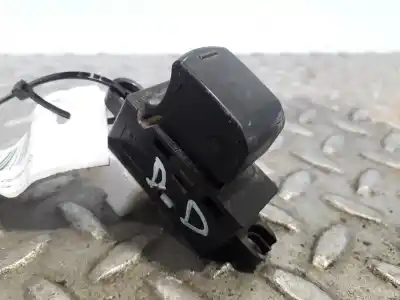 Peça sobressalente para automóvel em segunda mão botão / interruptor elevador vidro dianteiro direito por subaru forester s12 2.0 diesel cat referências oem iam 83071fg110