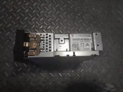 Second-hand car spare part audio system / radio cd for citroen c4 picasso i monospace (ud_) 1.6 hdi oem iam references 96637348xt00  