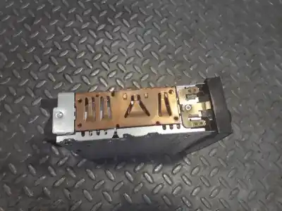 Second-hand car spare part audio system / radio cd for citroen c4 picasso i monospace (ud_) 1.6 hdi oem iam references 96637348xt00  