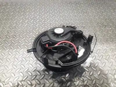 Peça sobressalente para automóvel em segunda mão motor de sofagem por seat ateca (kh7) 2.0 tdi referências oem iam 5wb819015  