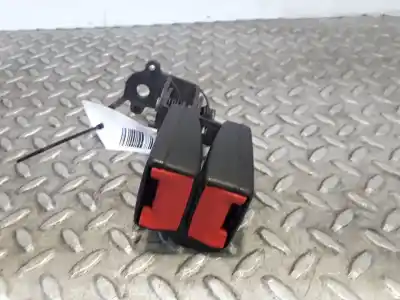 Автозапчастина б/у задній центральний гачок для seat leon (5f1) 1.6 tdi посилання на oem iam 5f0857390vz Автозапчастина б/у задній центральний гачок для seat leon (5f1) 1.6 tdi посилання на oem iam 5f0857390vz