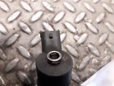 Second-hand car spare part injector for renault scenic rx4 (ja0) 1.9 dci salomon oem iam references 7700111014  