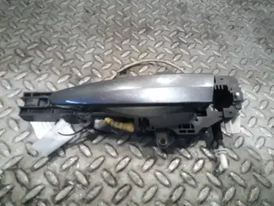 Peça sobressalente para automóvel em segunda mão puxador exterior dianteiro esquerdo por bmw serie 1 berlina (e81/e87) 2.0 16v diesel cat referências oem iam 