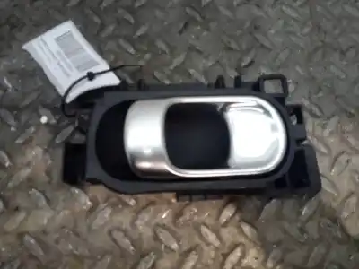 Second-hand car spare part interior left rear handle for citroen c3 / c3 origin iii (sx) 1.2 vti 82 oem iam references 98012886vv