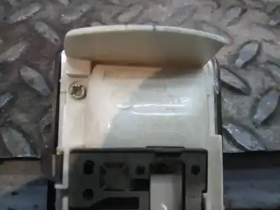 Second-hand car spare part interior light for bmw x3 (e83) 2.0 16v diesel cat oem iam references 2ja007712  6962141