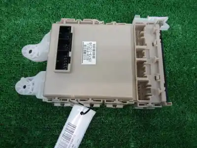 Second-hand car spare part fuse box unit for toyota verso 1.6 16v cat oem iam references 827300f051c