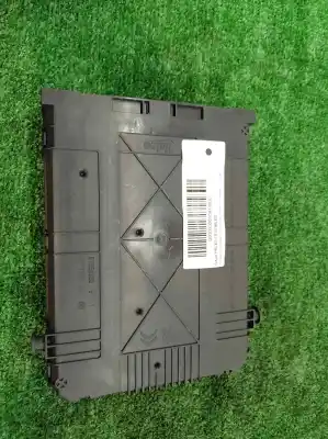 Second-hand car spare part fuse box unit for citroen c4 cactus 1.2 thp 110 oem iam references 9819849680  