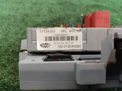 Peça sobressalente para automóvel em segunda mão caixa de fusíveis e relés por lancia ypsilon (101) 1.3 16v multijet argento referências oem iam 51734380  