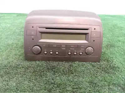 Pezzo di ricambio per auto di seconda mano IMPIANTO AUDIO / RADIO CD per LANCIA YPSILON (101)  Riferimenti OEM IAM 7643386316  