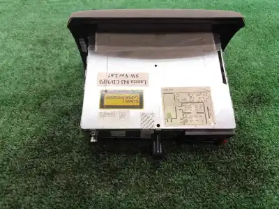 Peça sobressalente para automóvel em segunda mão sistema de áudio / rádio cd por lancia ypsilon (101) 1.3 16v multijet argento referências oem iam 7643386316  