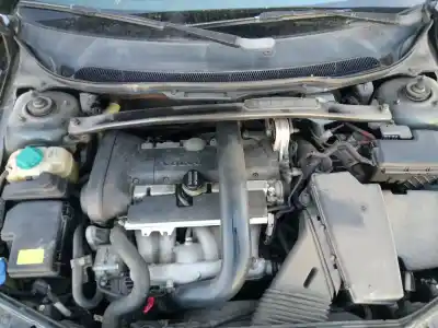 Recambio de automóvil de segunda mano de MOTOR COMPLETO para VOLVO S60 BERLINA  referencias OEM IAM B5244T5  