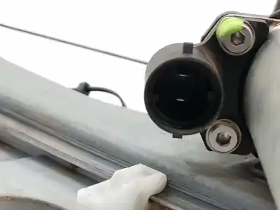 Second-hand car spare part passenger side right window regulator for dacia sandero 1.5 dci oem iam references 82007338280  