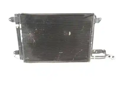 Pezzo di ricambio per auto di seconda mano CONDENSATORE / RADIATORE ARIA CONDIZIONATA per VOLKSWAGEN GOLF V BERLINA (1K1)  Riferimenti OEM IAM 1K0820191A  