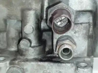 Автозапчасти б/у поддержка масляного фильтра за audi a2 (8z) 1.4 tdi ссылки oem iam 045115389c  