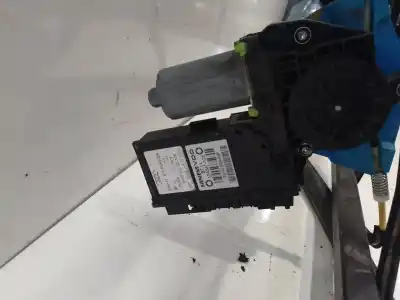 Second-hand car spare part passenger side right window regulator for audi a2 (8z) 1.4 oem iam references 8z1959802a  