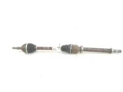 Pièce détachée automobile d'occasion Transmission Avant Droite pour RENAULT CLIO III 20 Aniversario Références OEM IAM 8200499586  