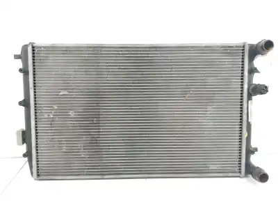 Pièce détachée automobile d'occasion Radiateur D'eau pour VOLKSWAGEN POLO (9N1) Highline Références OEM IAM 6Q0121253R  