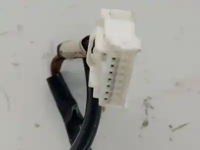 Second-hand car spare part steering wheel switch for mazda 2 (de_, dh_) 1.3 (de3fs) oem iam references d651664m0  