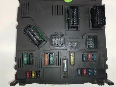 Peça sobressalente para automóvel em segunda mão caixa de fusíveis e relés por citroen c3 1.4 cool referências oem iam 9652474480  