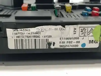Peça sobressalente para automóvel em segunda mão caixa de fusíveis e relés por citroen c3 1.4 cool referências oem iam 9652474480  