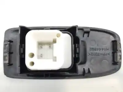 Pezzo di ricambio per auto di seconda mano interruttore alzacristalli anteriore destro per mitsubishi montero (v60/v70) 3.2 di-d avance riferimenti oem iam mr445659  