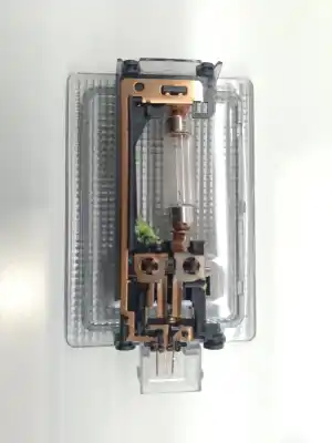 Second-hand car spare part interior light for opel corsa d color edition 120 cv / 88 kw oem iam references 8463300  