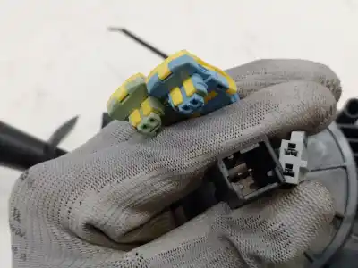 Pièce détachée automobile d'occasion commutateur multifonctions pour renault espace iv (jk0/1_) 2.0 dci (jk01, jk02, jk1j, jk1k, jk1h) références oem iam 8200328896  