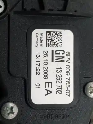 Автозапчастина б/у педальний потенціометр для opel astra j (p10) 1.7 cdti (68) посилання на oem iam 13252702 13252702 13252702