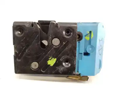 Second-hand car spare part front right door lock for volvo xc70 2.5 20v turbo cat oem iam references 30634616