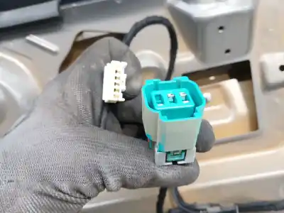 Second-hand car spare part tailgate for opel antara cosmo plus 4x4 oem iam references 25975838 25975838 25975838