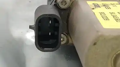 Peça sobressalente para automóvel em segunda mão elevador de vidros dianteiro direito por fiat idea (135) * referências oem iam 9030209 9030209 9030209