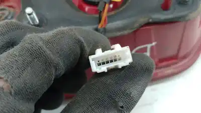 Pezzo di ricambio per auto di seconda mano luce di coda interna destra per kia optima (jf) 1.7 crdi riferimenti oem iam 92404d4050 92404d4050 92404d4050