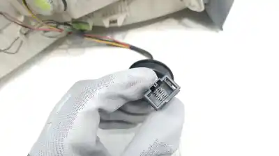 Автозапчасти б/у правый задний фонарь за skoda superb ii (3t4) 1.8 tsi 4x4 ссылки oem iam 3t5945096 3t5945096 3t5945096