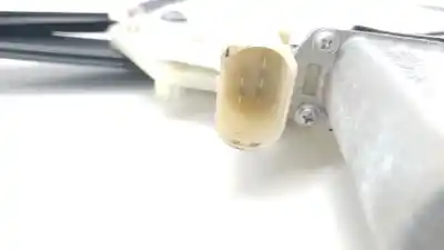 Peça sobressalente para automóvel em segunda mão elevador de vidros dianteiro direito por bmw 1 (e81) 116 d referências oem iam 7286142 7286142 7286142