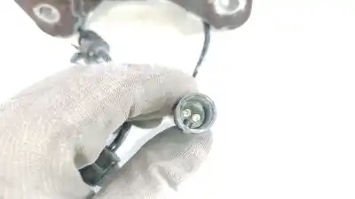 Pièce détachée automobile d'occasion moyeu de roue avant droite pour ssangyong actyon i 2.0 xdi références oem iam 4122109008 4122109008 4122109008