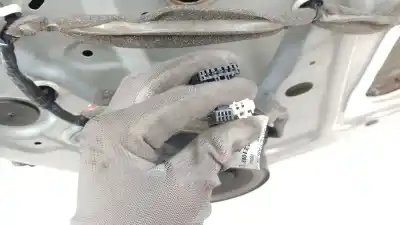 Автозапчасти б/у дверь передняя правая за renault scénic iii (jz0/1_) 1.6 e85 (jz03, jz1y) ссылки oem iam 801004462r 801004462r 801004462r