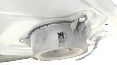 Peça sobressalente para automóvel em segunda mão porta do automóvel traseira esquerda por renault scénic iii (jz0/1_) 1.6 e85 (jz03, jz1y) referências oem iam 821019679r 821019679r 821019679r