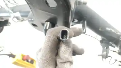 Peça sobressalente para automóvel em segunda mão charrió / suporte de eixo de trás por ford fiesta vi (cb1, ccn) 1.5 tdci referências oem iam 5212628 5212628 5212628