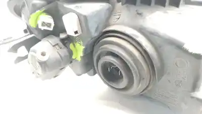 Pezzo di ricambio per auto di seconda mano faro anteriore destro per peugeot 206 fastback (2a/c) 1.4 i riferimenti oem iam 087273 087273 087273