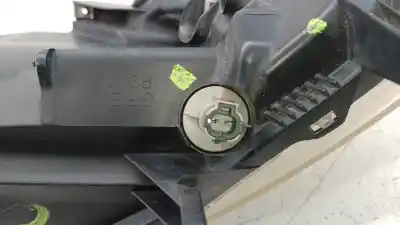 Second-hand car spare part right headlight for nissan note (e11, ne11) 1.5 dci oem iam references 260109u100 260109u100 260109u100