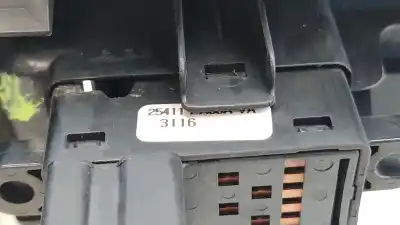 Second-hand car spare part right front power window switch for nissan note (e11, ne11) 1.5 dci oem iam references 25411ea00a 25411ea00a 25411ea00a