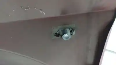 Peça sobressalente para automóvel em segunda mão guarda-lamas dianteiro direito por dodge journey 2.0 crd referências oem iam 5076726ad 5076726ad 5076726ad